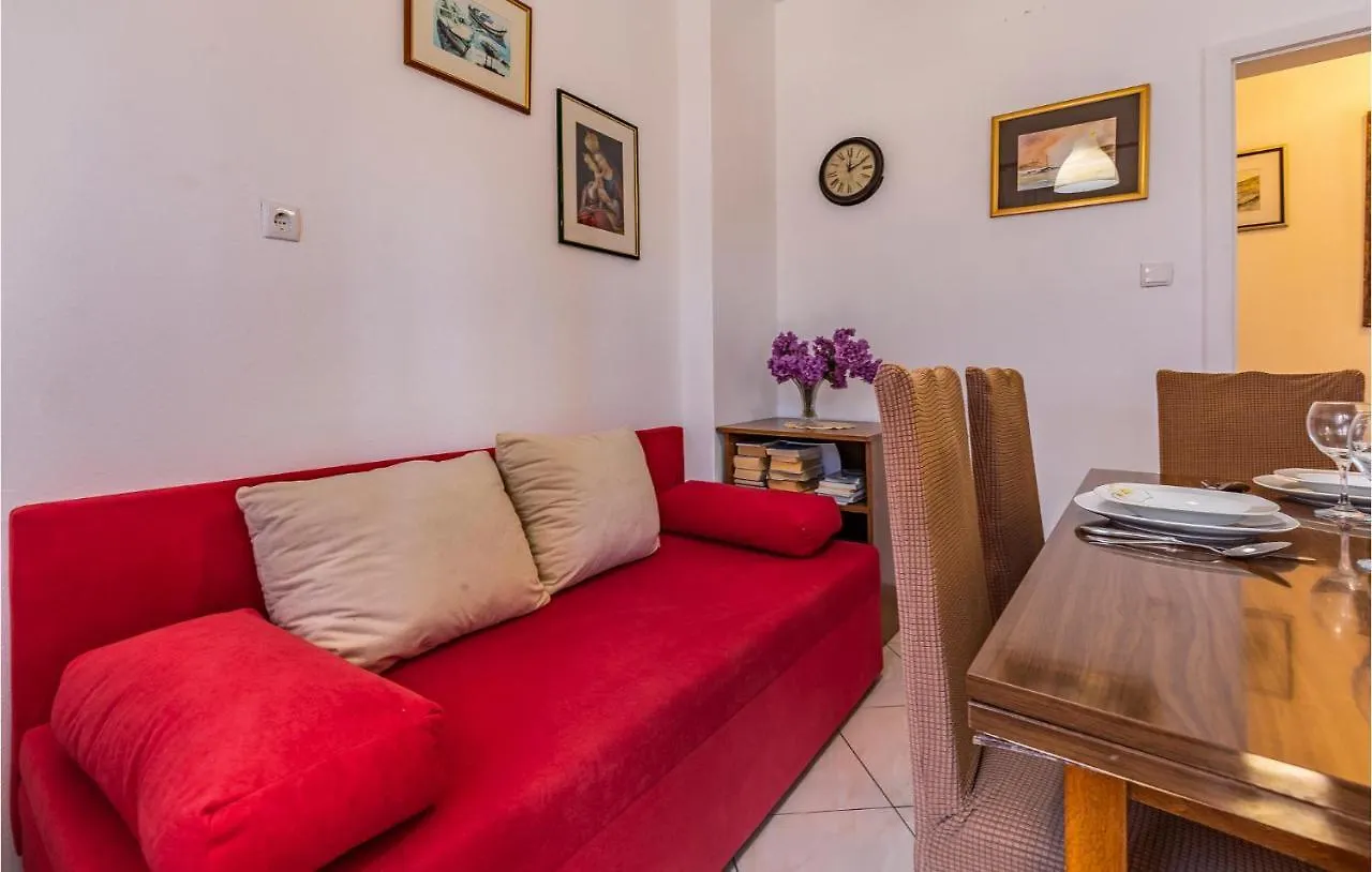 3 Bedroom Awesome Apartment In Μεντουλίν Κροατία