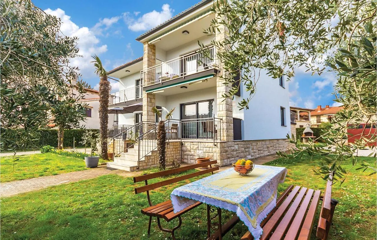 3 Bedroom Awesome Apartment In Medulin