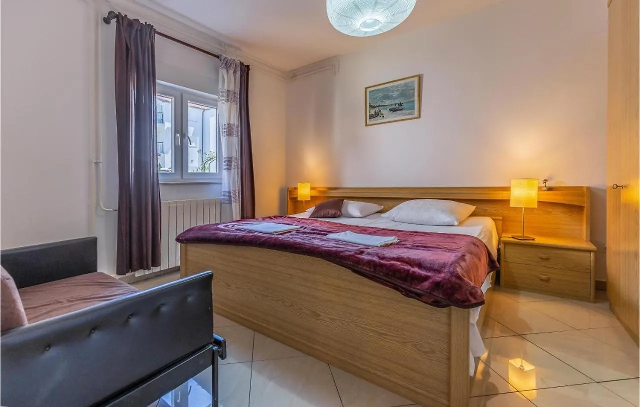 3 Bedroom Awesome Apartment In Μεντουλίν Κροατία