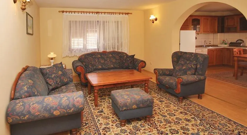3 Bedroom Awesome Apartment In Medulin