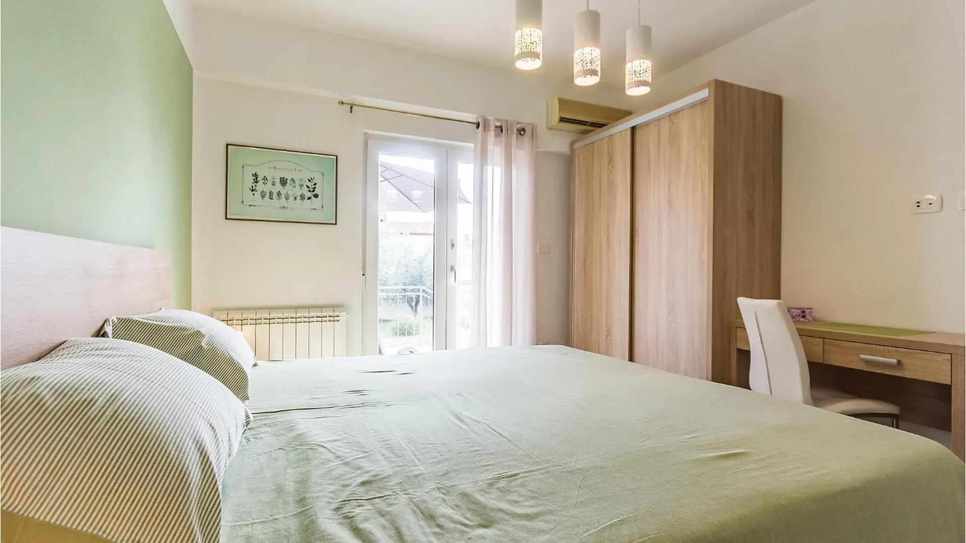 3 Bedroom Awesome Apartment In Medulin 0*,  Kroatien