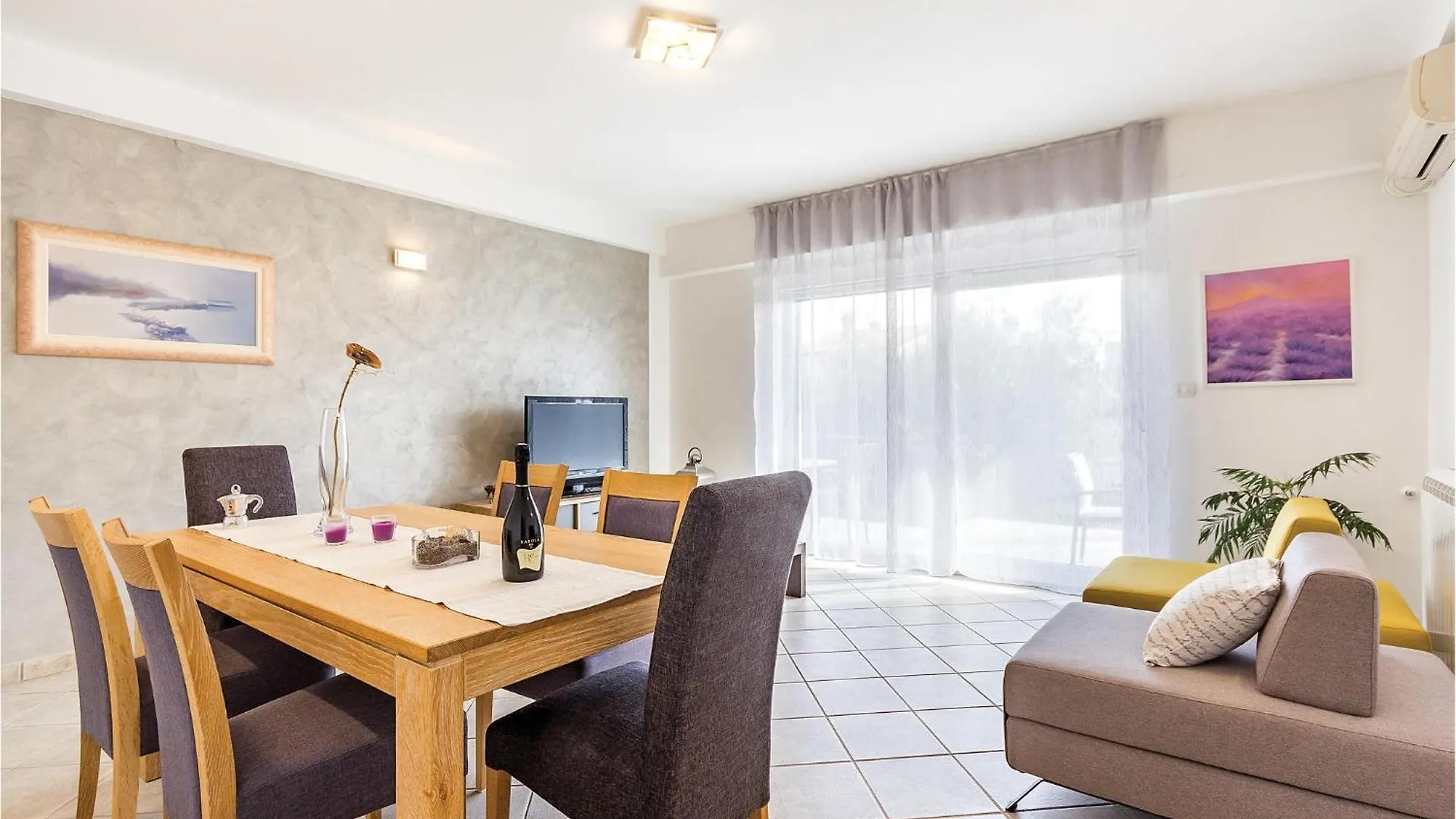 3 Bedroom Awesome Apartment In Medulin