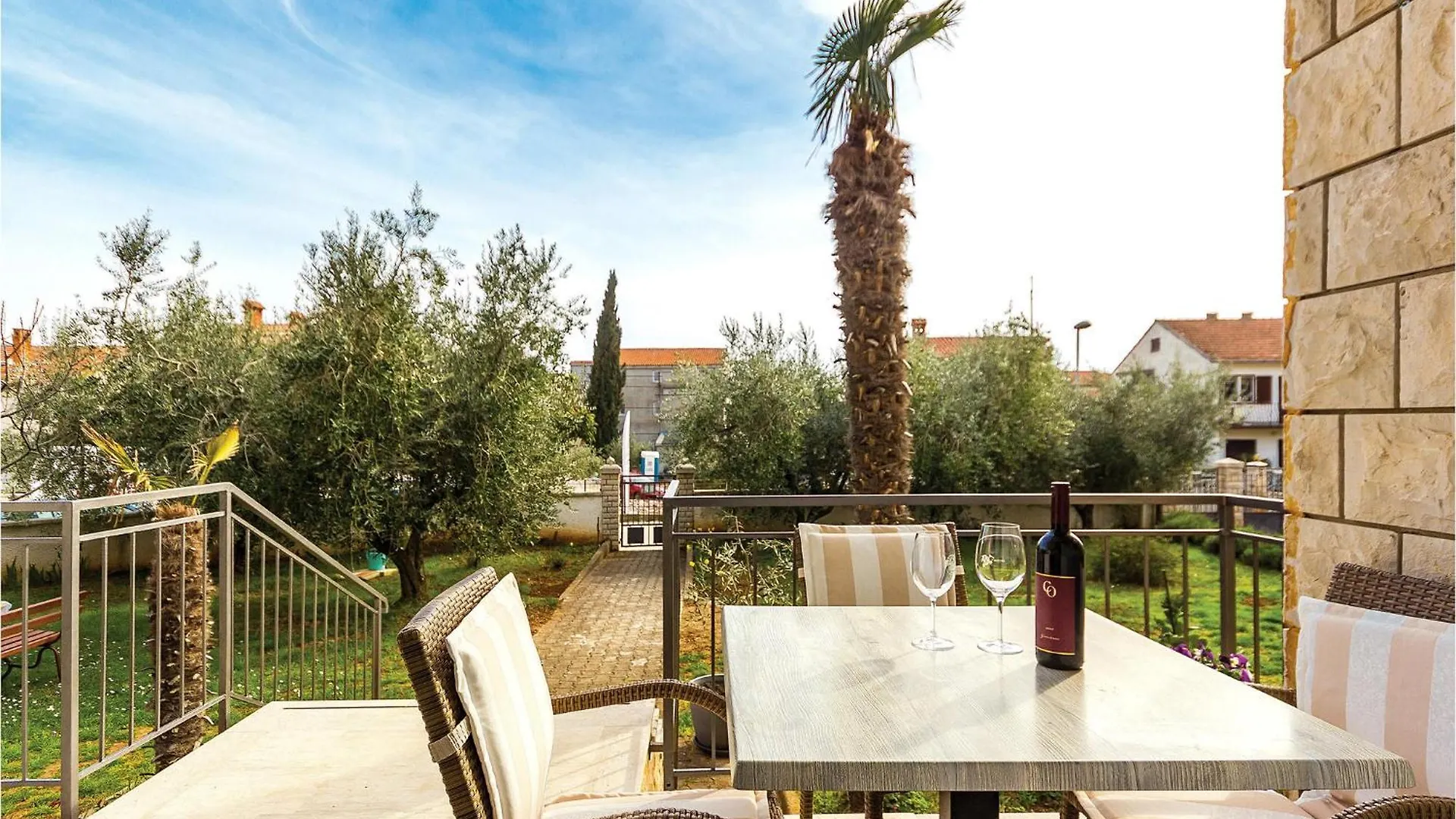 3 Bedroom Awesome Apartment In Μεντουλίν 0*,  Κροατία