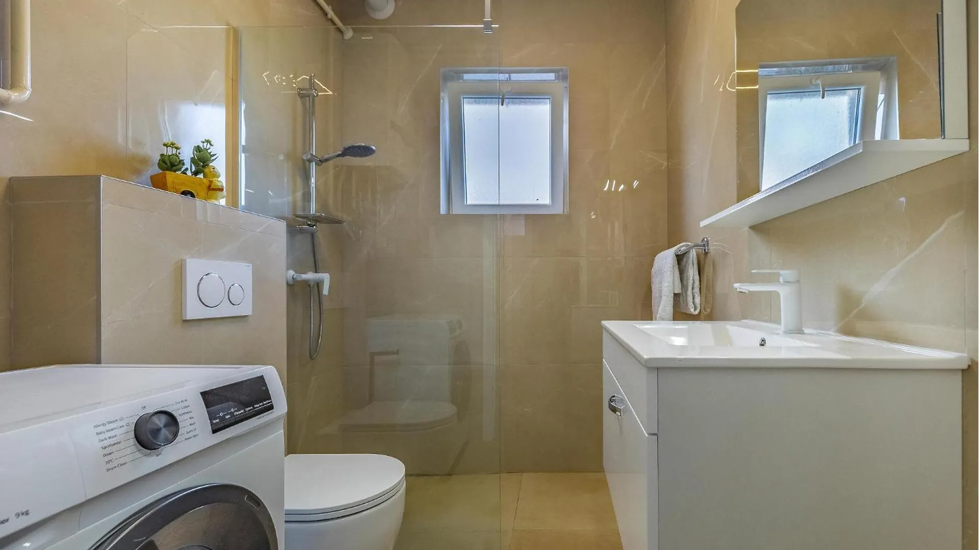 3 Bedroom Awesome Apartment In Medulin