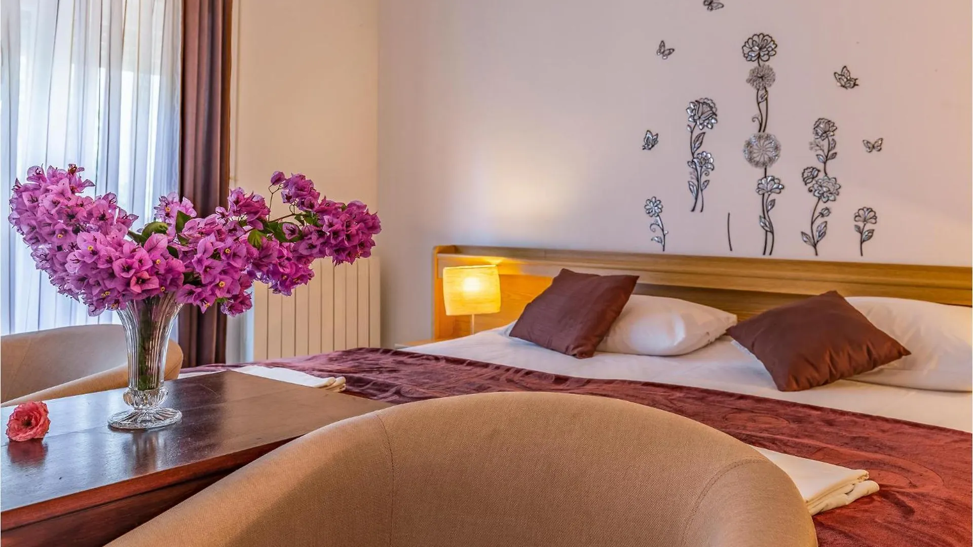 3 Bedroom Awesome Apartment In Μεντουλίν