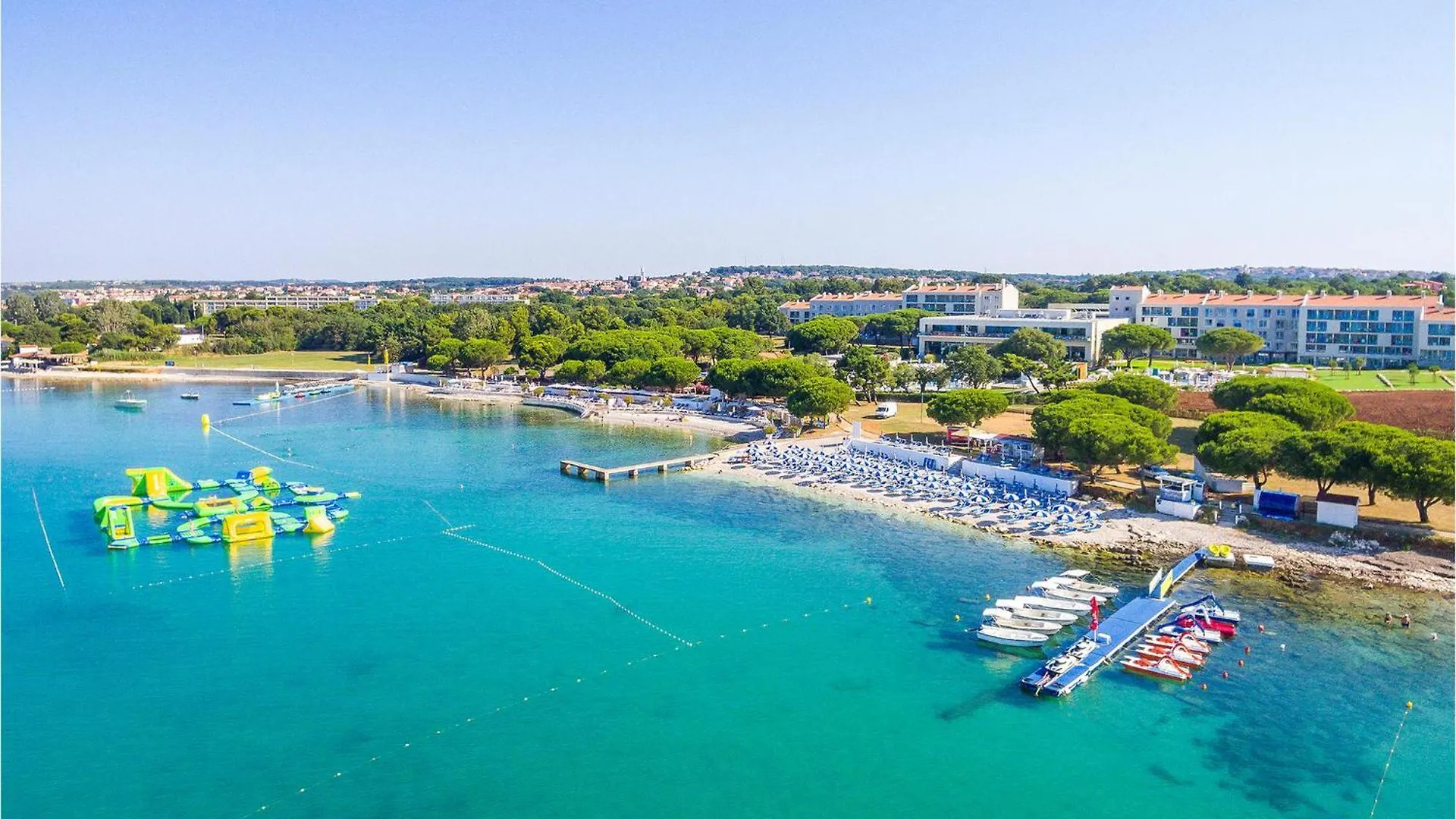 3 Bedroom Awesome Apartment In Μεντουλίν